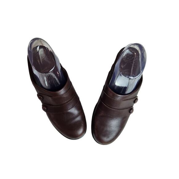 Dansko Shoes - Dansko Mules slide on leather shoe with button detail sz 40 - 9.5/10 boho office